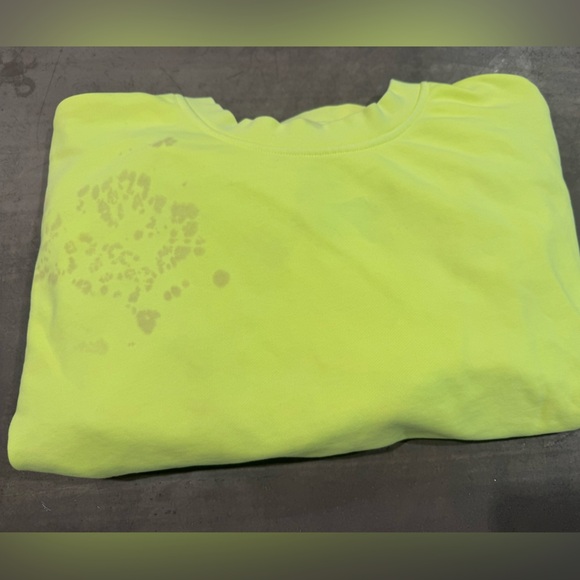 FP movement Bright Yellow Sweatshirt- no tags- zoom in for measurements/details💛 - Picture 6 of 10